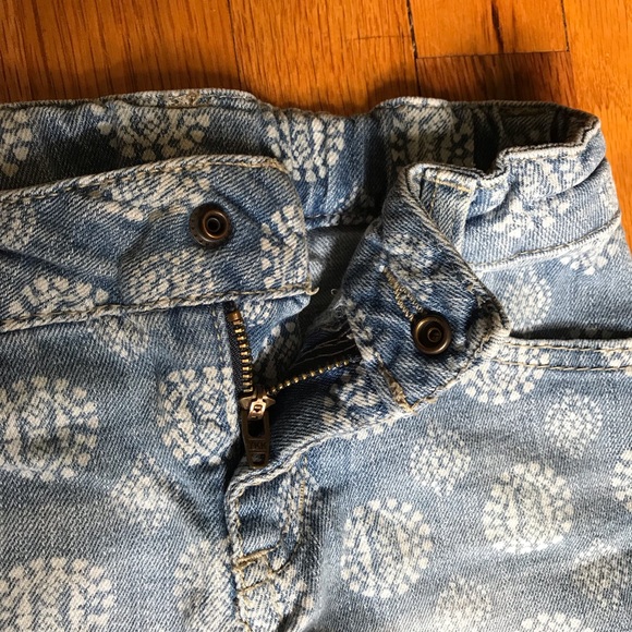 Toddler jean shorts - Picture 2 of 5
